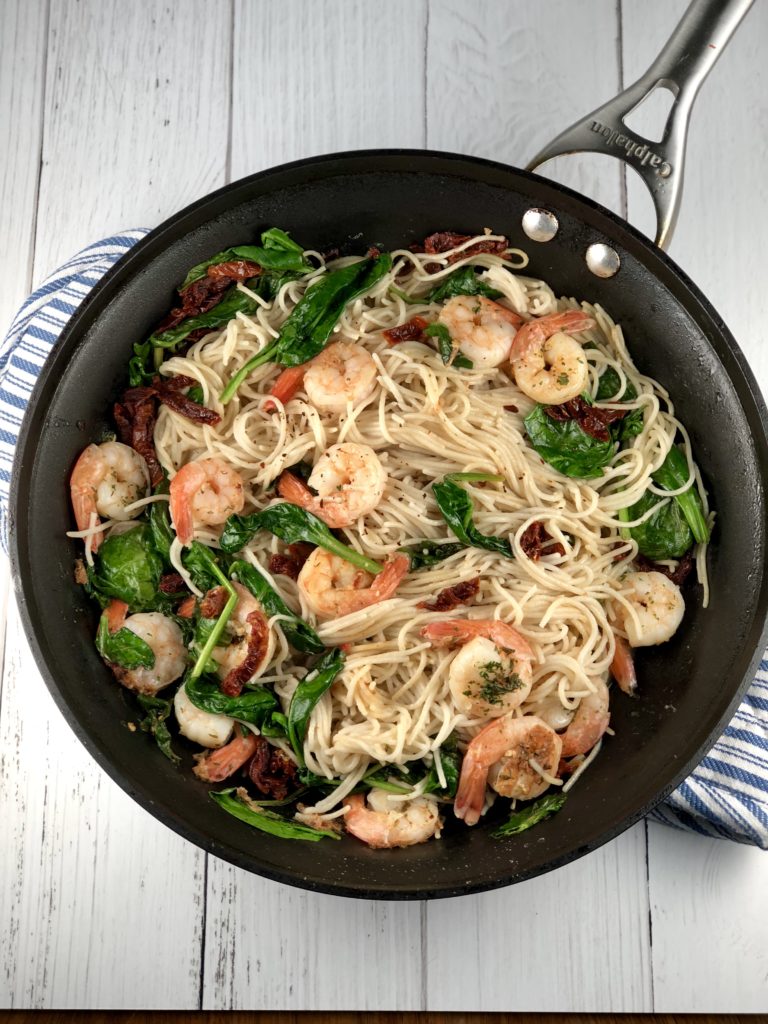 Shrimp with sundried tomatoes, spinach & pasta - IBS Friendly Recipes