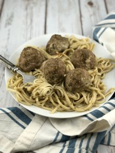 fodmap dinner recipes - Pesto turkey meatballs with pasta